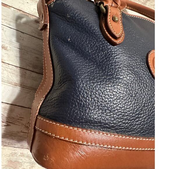 Dooney & Bourke Vintage Pebbled Leather Purse Satchel Navy Blue All Weather - Picture 9 of 12